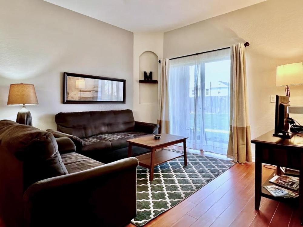 Spacious 4Bd TH Regal Palms 2530CA townhouse